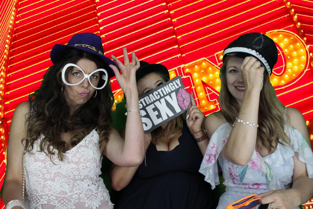 Gary & Julie's Wedding | View more photos from the event at gallery.myphotoboothexperience.co.uk/u/MyPhotoBoothExperienceLtd/Gary-Julies-Wedding